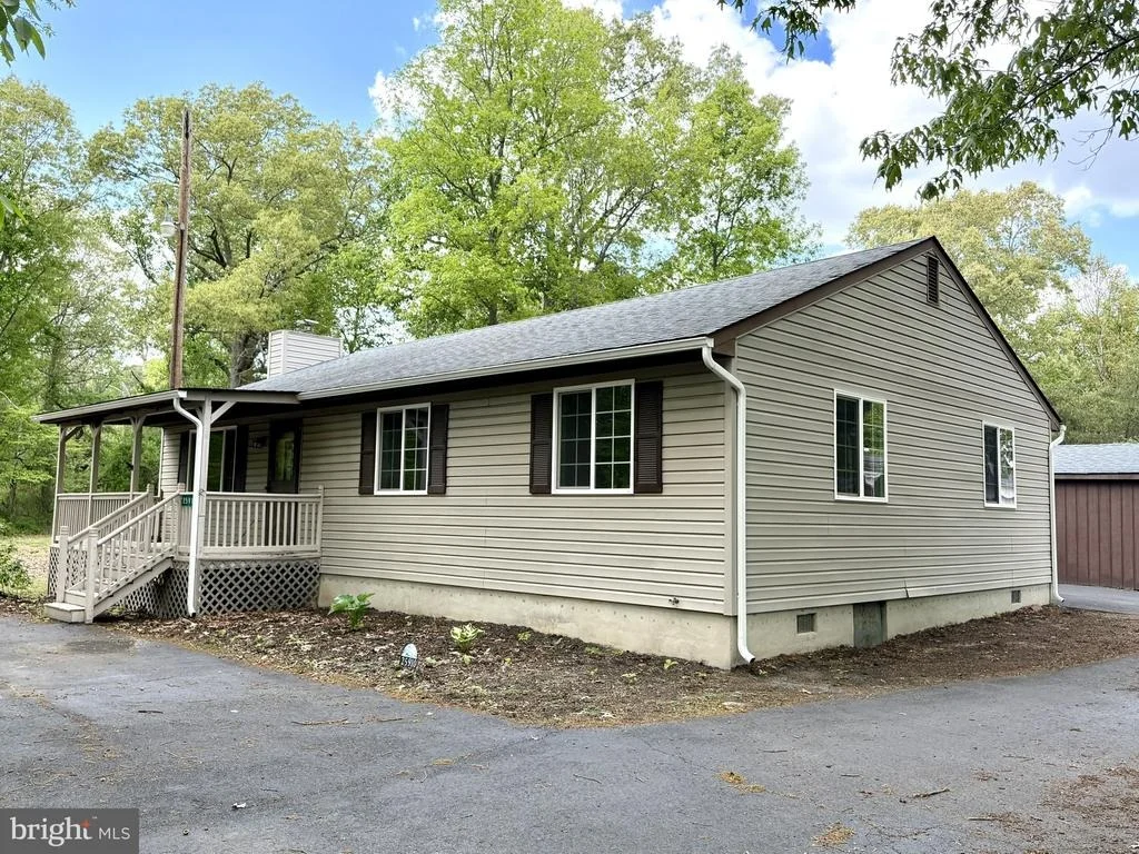 Photo of 25910 FOX GRAPE ROAD