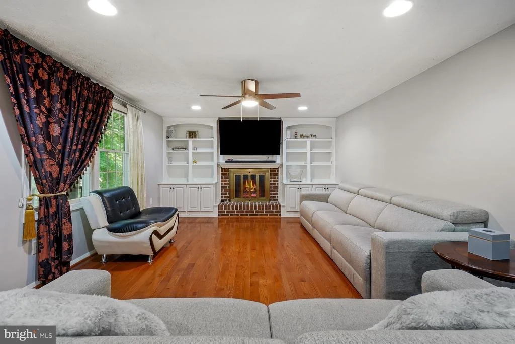 Photo of 1341 CROCKETT LANE