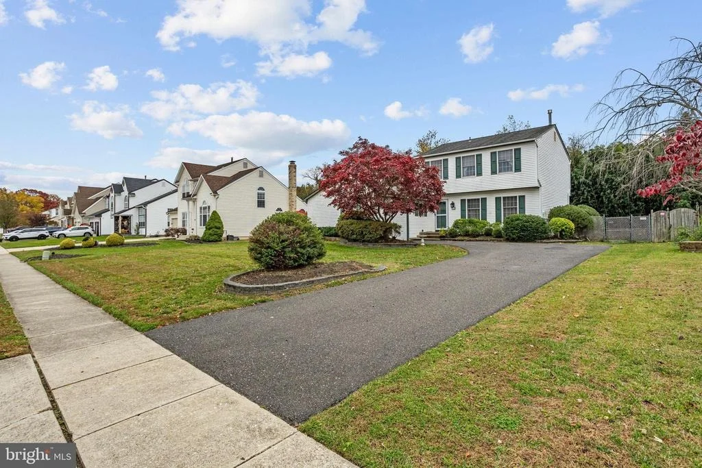 Photo of 10 ORLANDO DRIVE