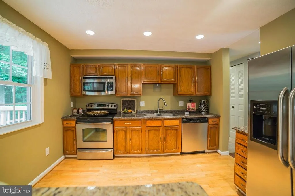 Photo of 7908 HILL STREAM COURT