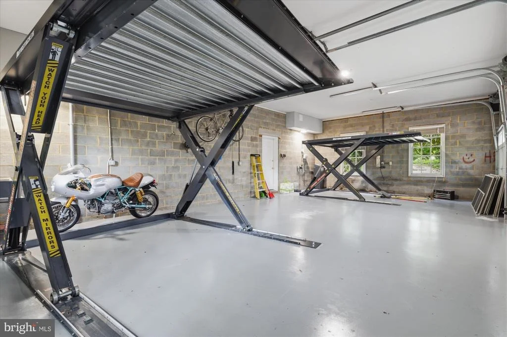 Photo of 4115 40TH PLACE N