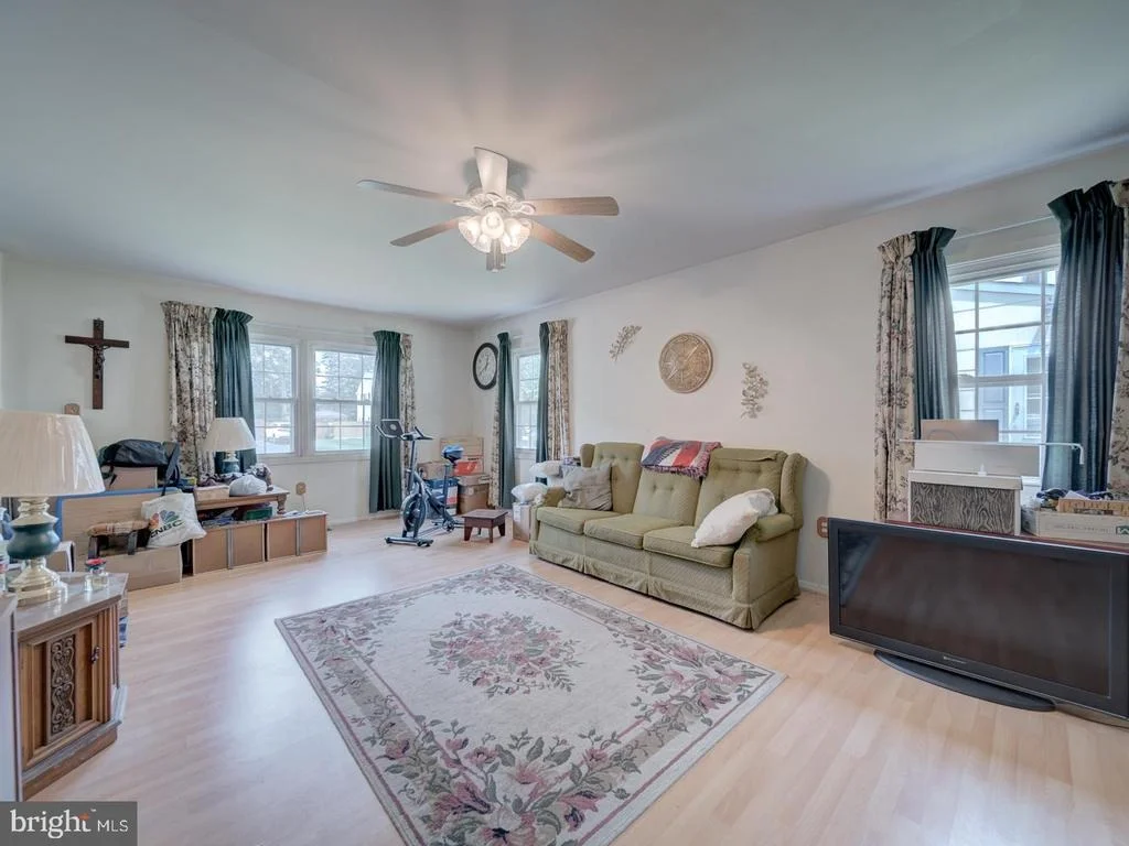 Photo of 12805 KENDALE LANE