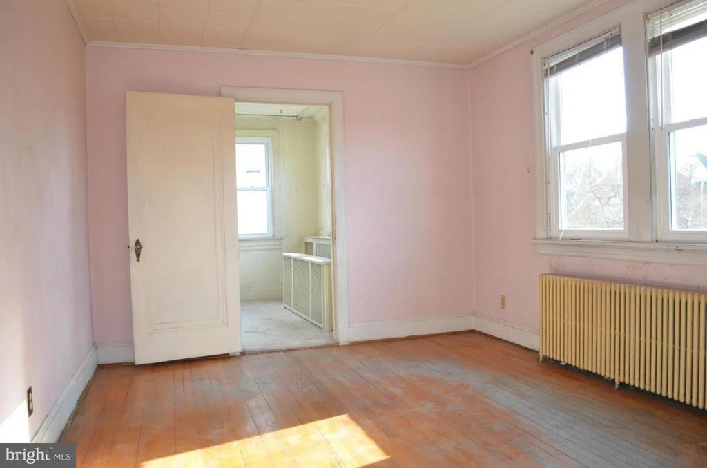 Photo of 114 INDIAN SPRING DRIVE