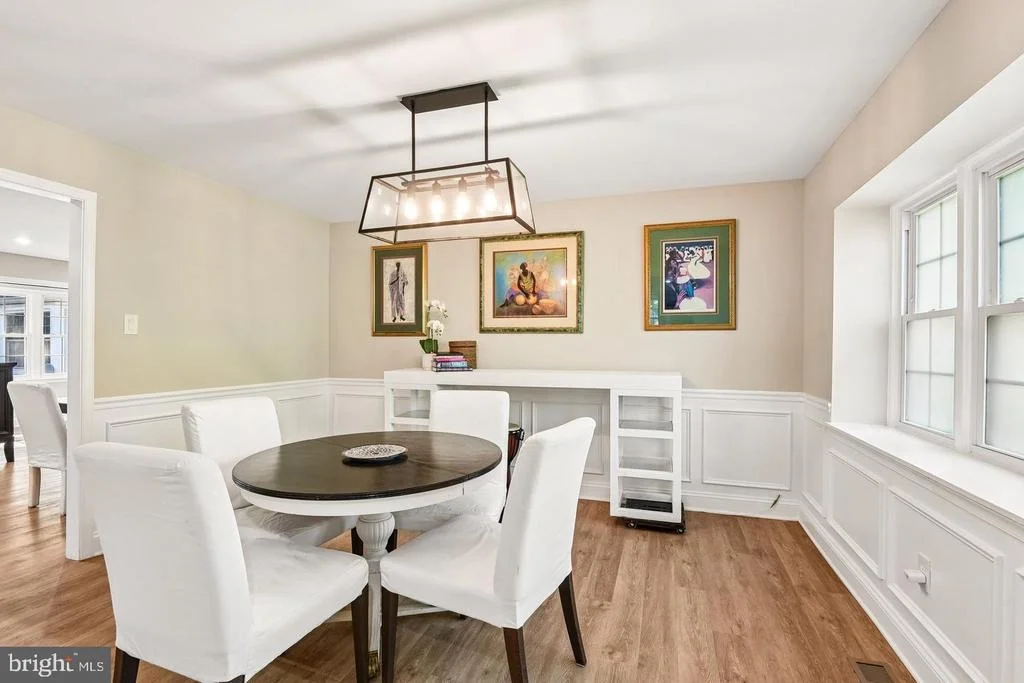 Photo of 8715 CRESTMONT LANE