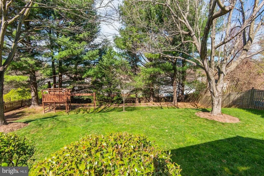 Photo of 413 WOONSOCKETT LANE