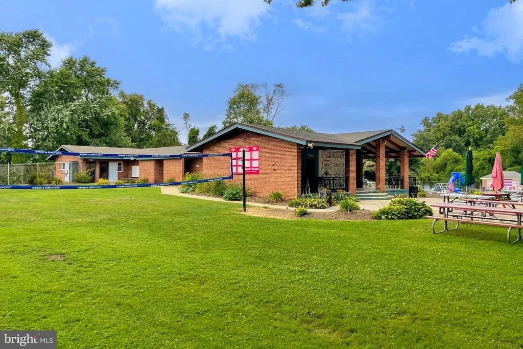 Photo of 5002 REGINA DRIVE