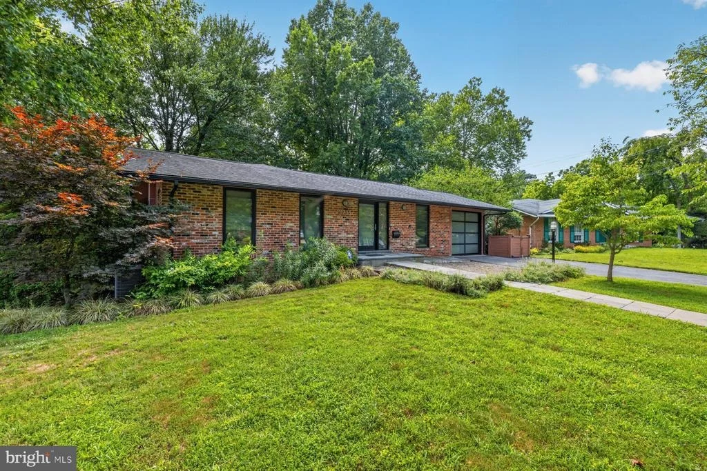 Photo of 11733 DEVILWOOD DRIVE