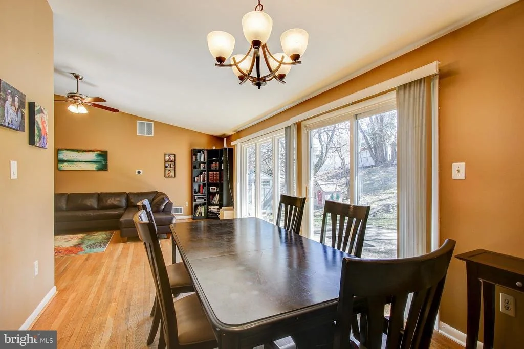 Photo of 906 LAMBERTON DRIVE