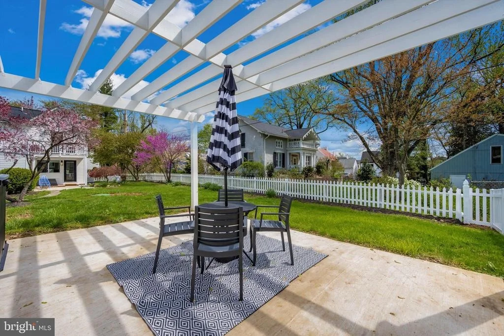 Photo of 3704 BUCKEYSTOWN PIKE