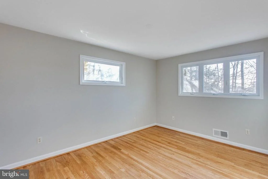 Photo of 10409 FOREST AVENUE