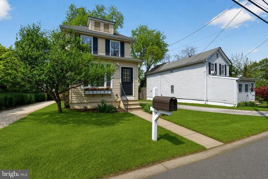 Photo of 1406 WALNUT AVENUE