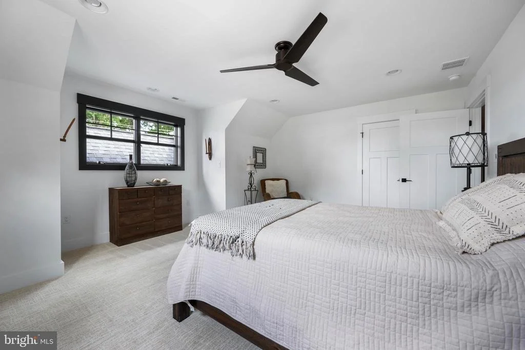 Photo of 516 SEAGULL DRIVE