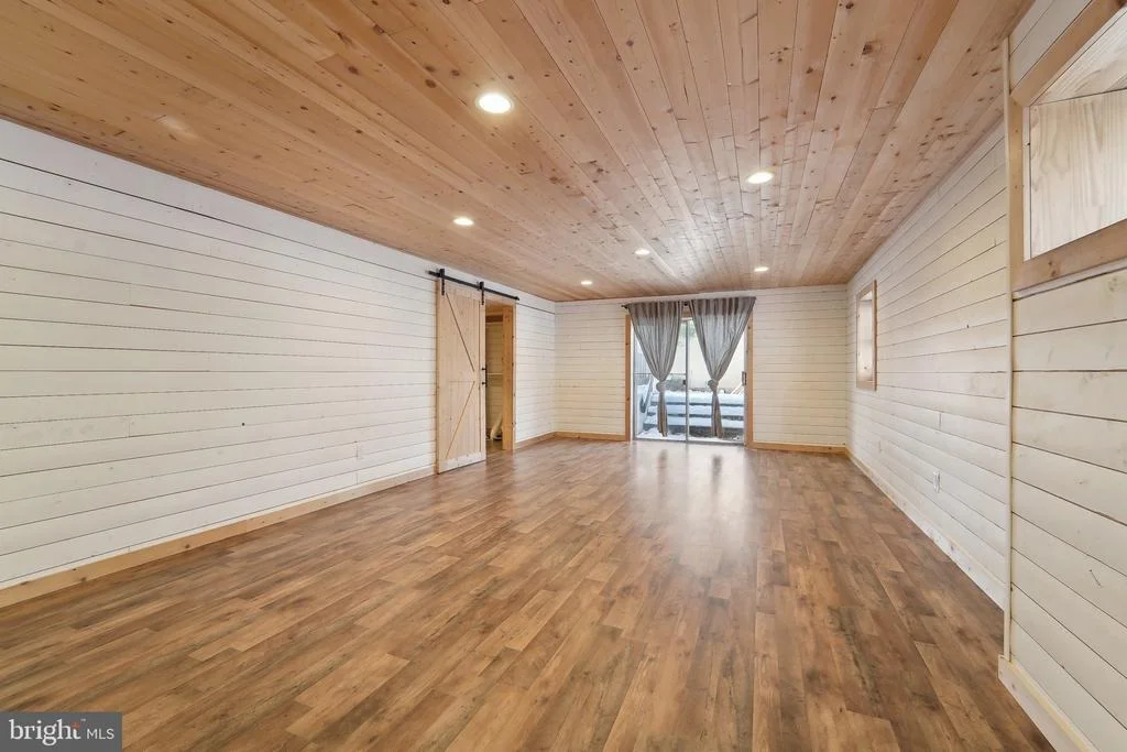 Photo of 3942 SUGARLOAF DRIVE