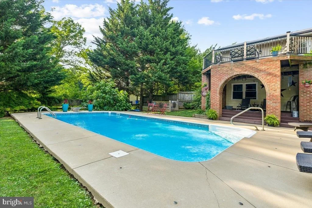 Photo of 11587 LIBERTY OAK DRIVE