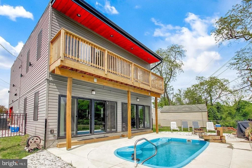 Photo of 3145 BAYBRIAR ROAD