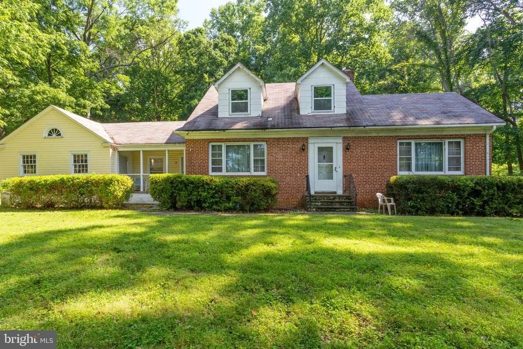 Photo of 7010 LANCASTER ROAD