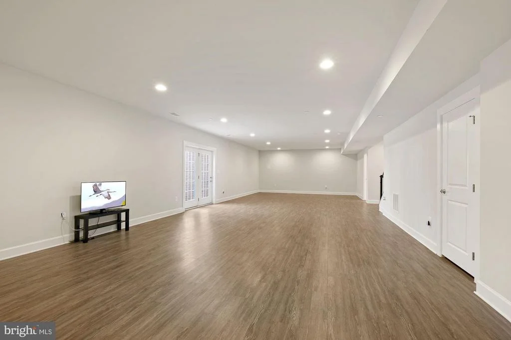 Photo of 137 GREENTREE FARM DRIVE