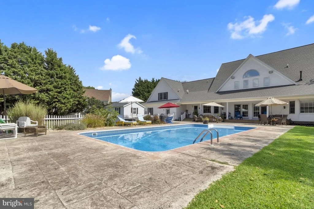Photo of 16132 HUDSON ROAD