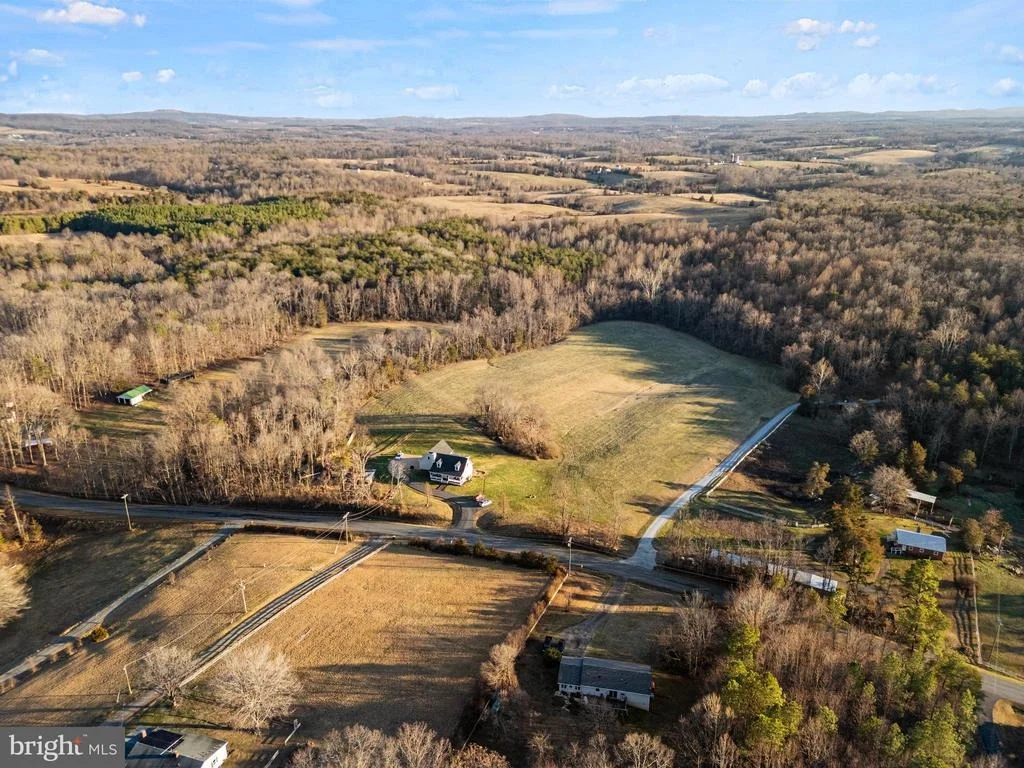 Photo of 3266 THOROUGHFARE ROAD