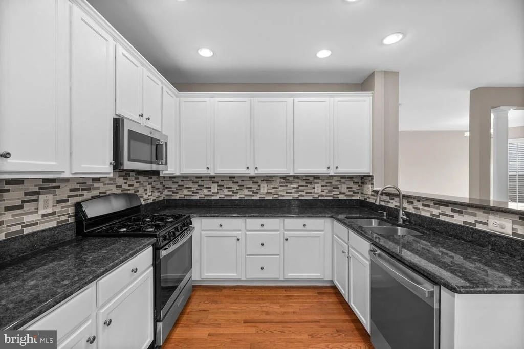 Photo of 1805 N GREENLEESE DRIVE