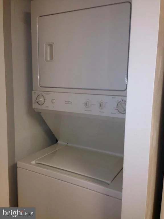 Photo of Unit 3318 at 15115 INTERLACHEN DRIVE