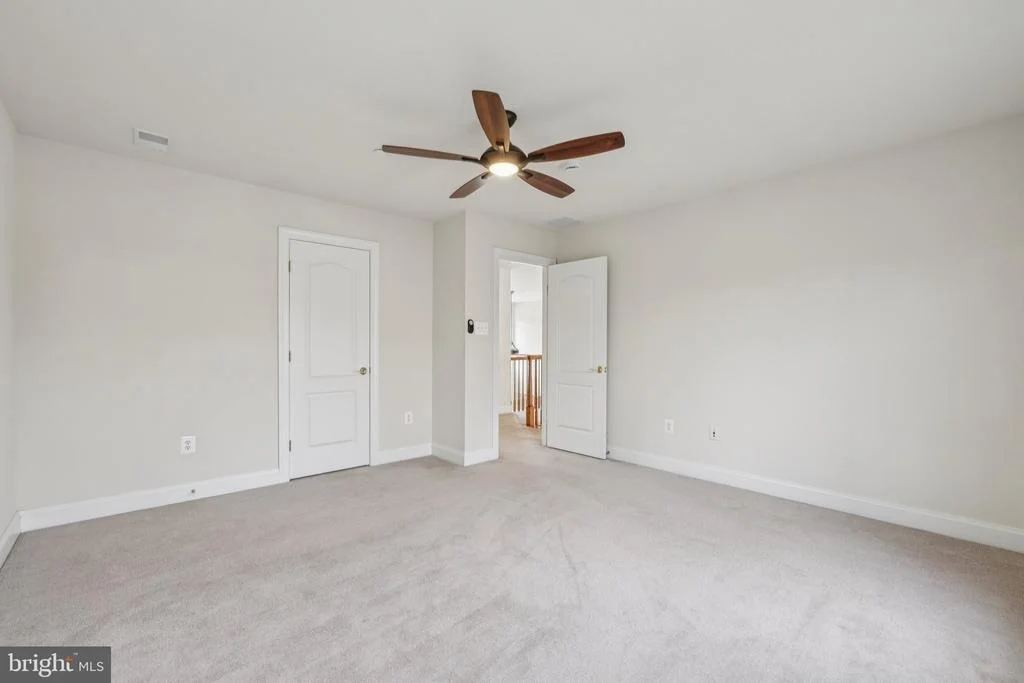 Photo of 1702 FIELDBROOK LANE