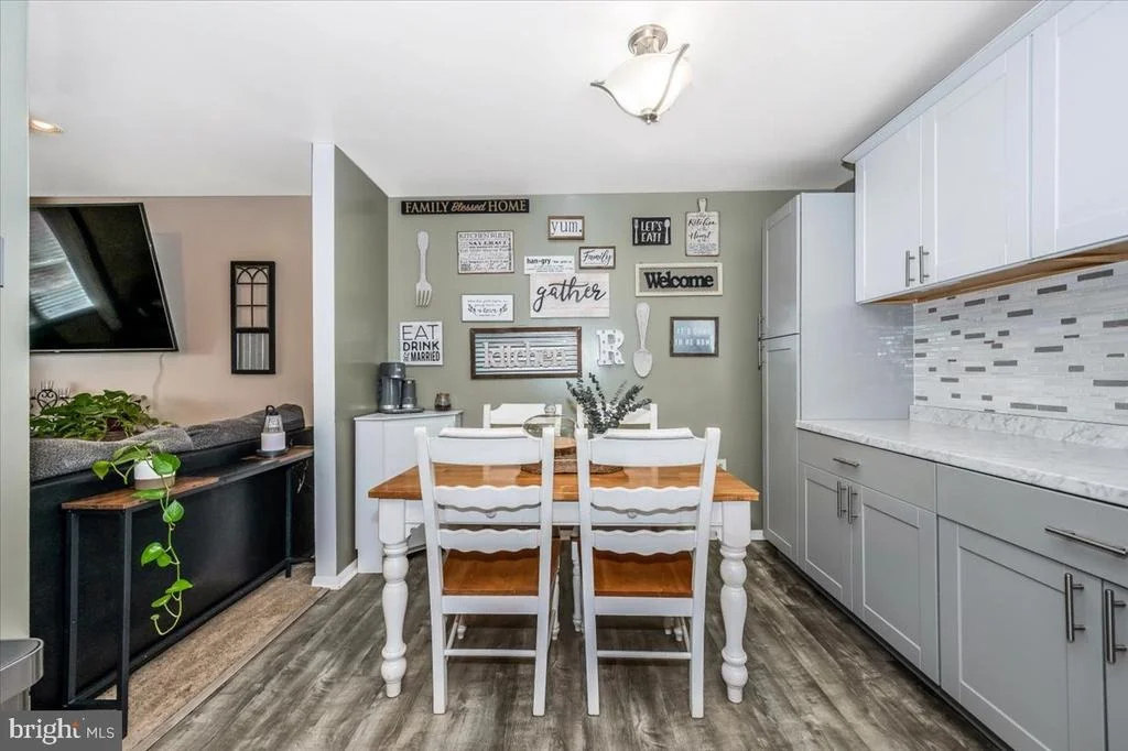Photo of 223 TAMARACK WAY