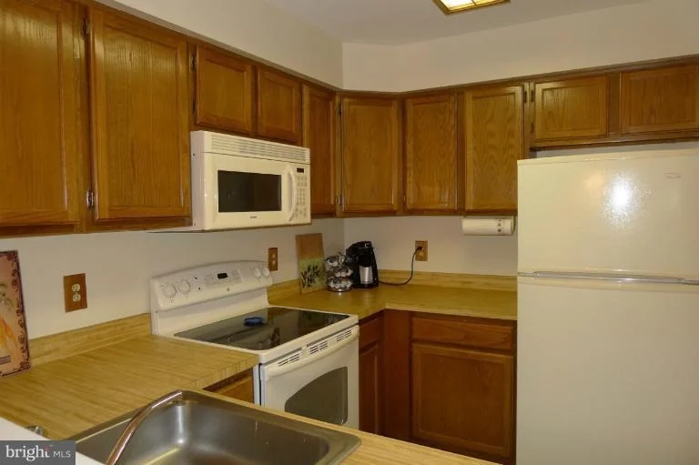 Photo of Unit A at 7828 HARROWGATE CIRCLE