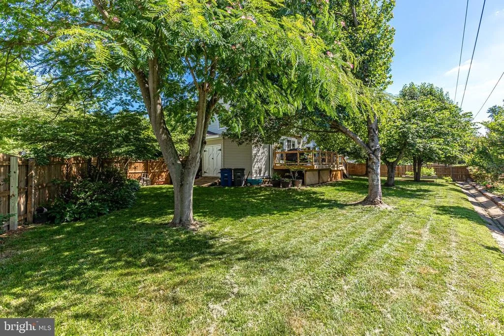 Photo of 7619 CROYDON PLACE