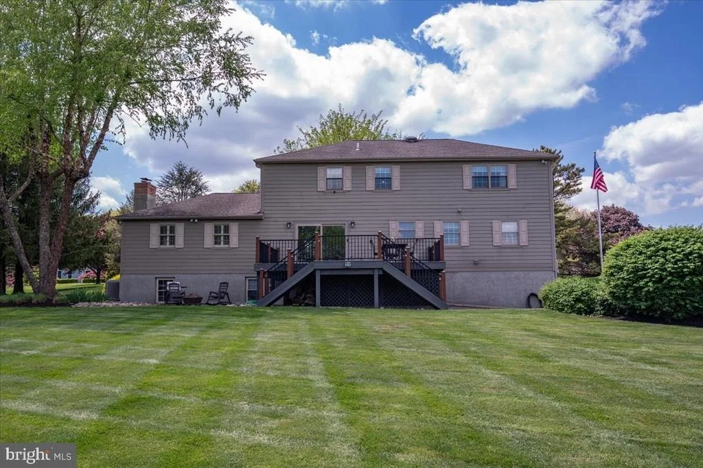 Photo of 57 TENBY CHASE DRIVE