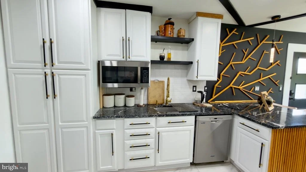 Photo of 16720 LONGDRAFT ROAD