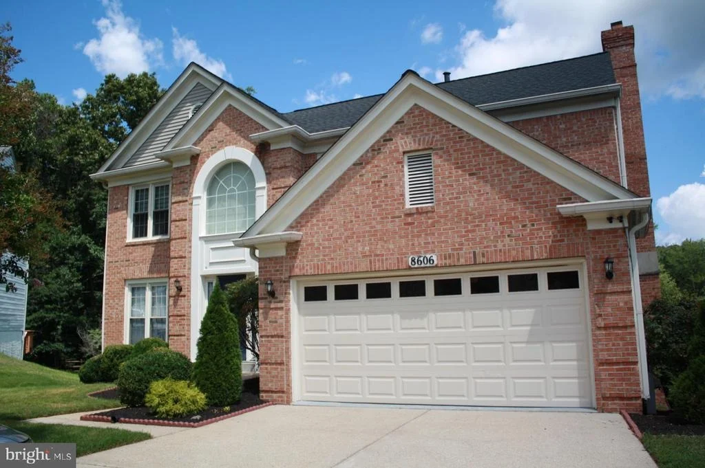 Photo of 8606 COMPASS COURT