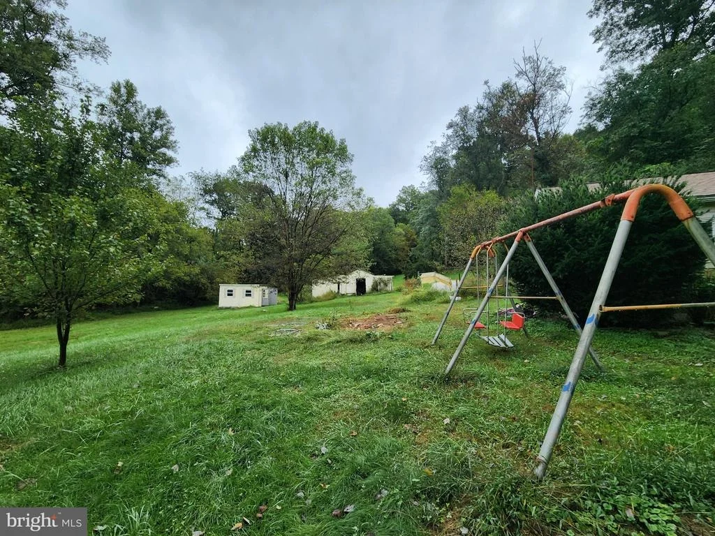 Photo of 415 TWIN ARCH