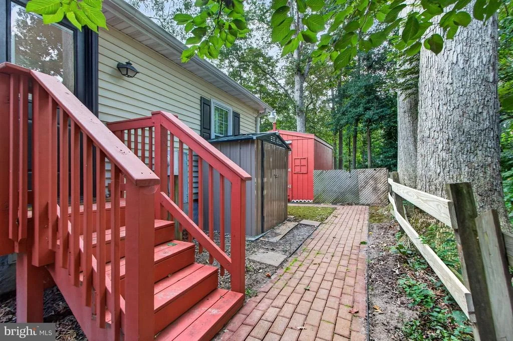 Photo of 111 GEORGES LANE