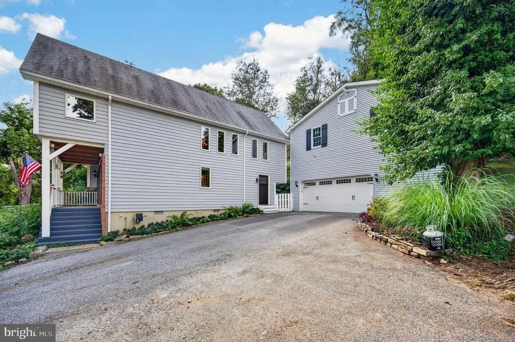 Photo of 100 HILLSIDE ROAD