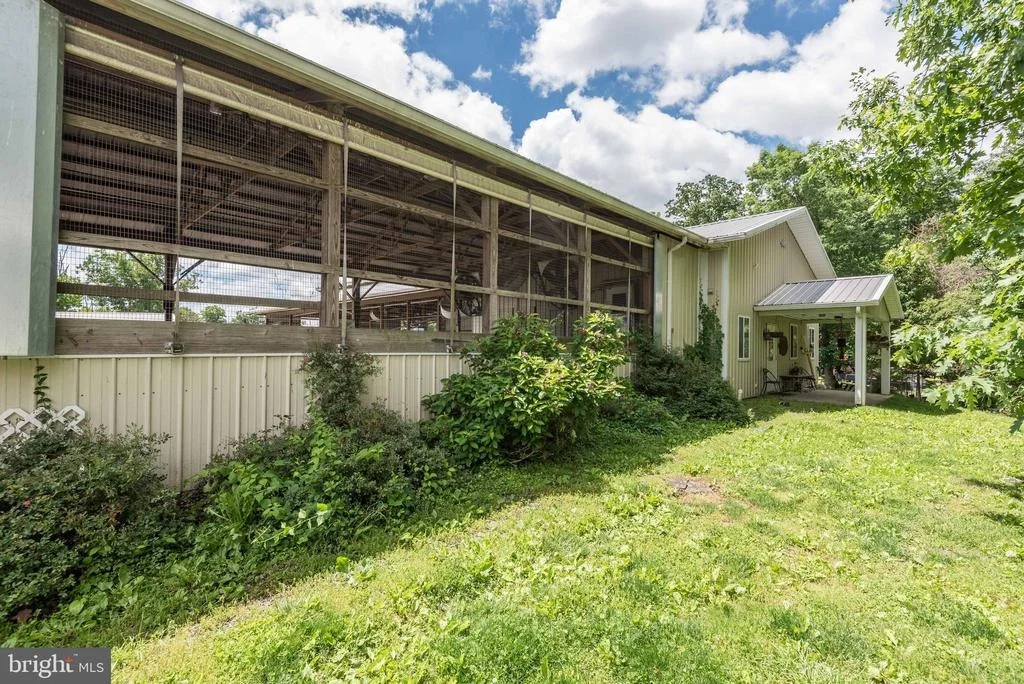 Photo of 16120 BARNESVILLE ROAD