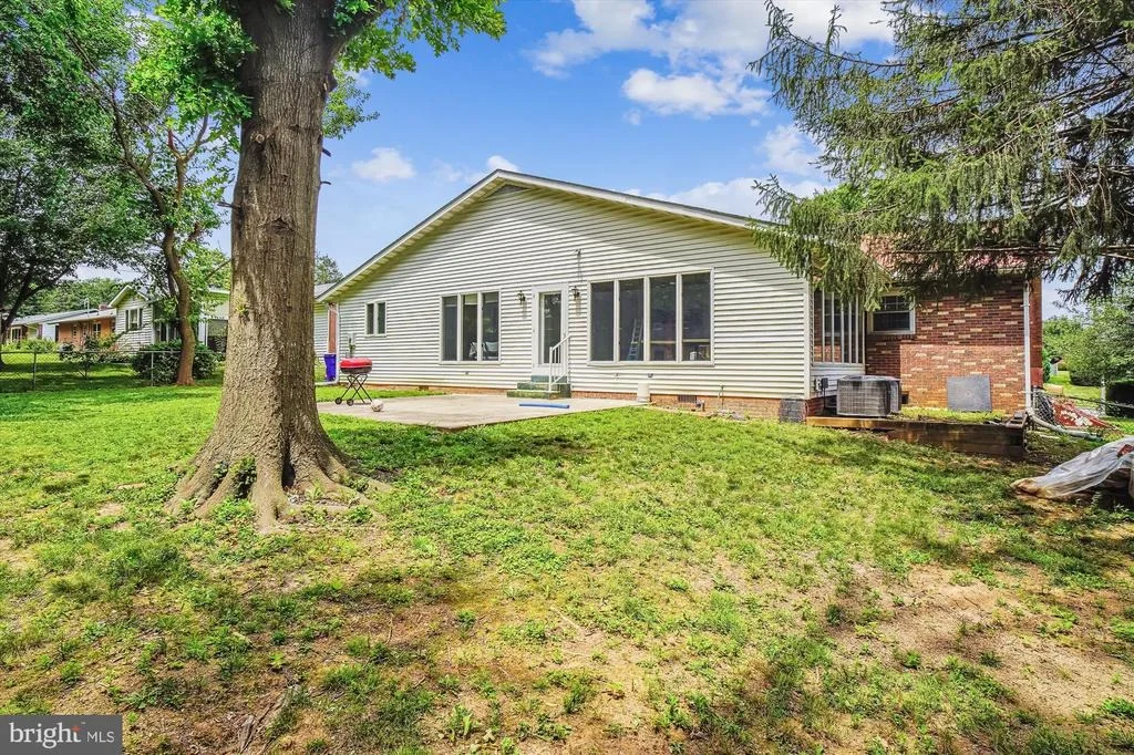 Photo of 702 MIDWAY DRIVE
