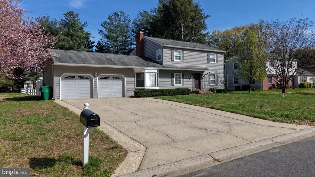 Photo of 45 W FAIRFIELD DRIVE