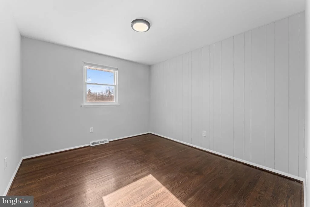 Photo of 876 SHORE ACRES ROAD
