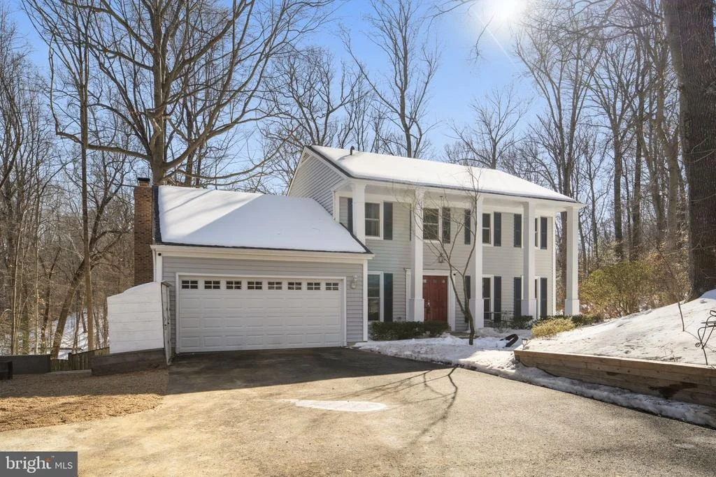 Photo of 6099 RIVER FOREST DRIVE