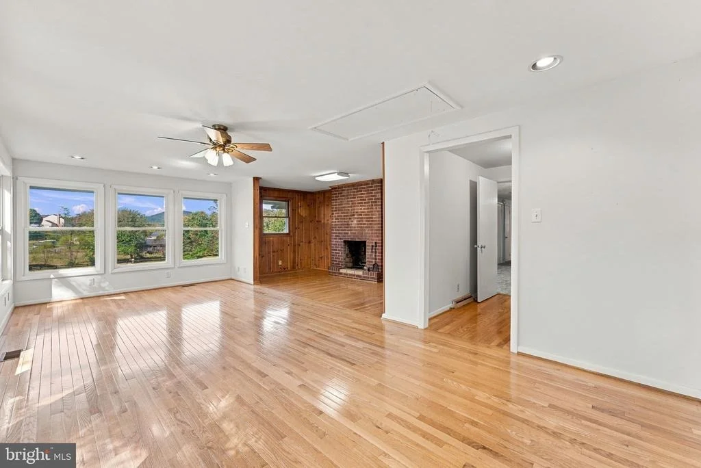 Photo of 9707 CREST HILL ROAD