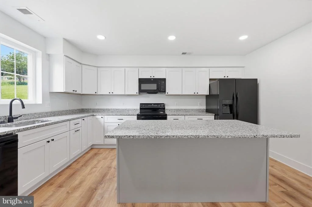 Photo of 11523 HANDBOARD ROAD