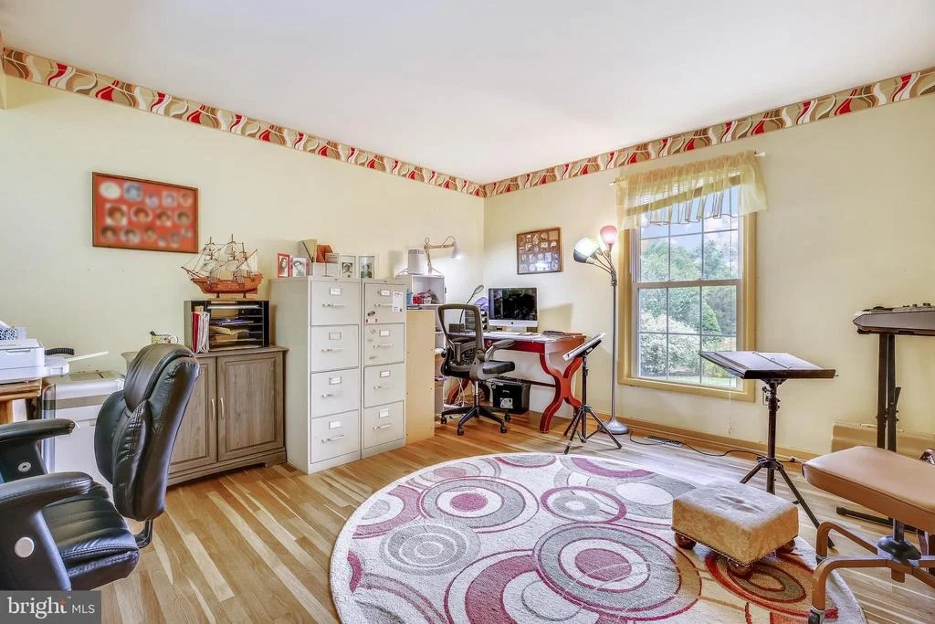 Photo of 15225 CENTERGATE DRIVE