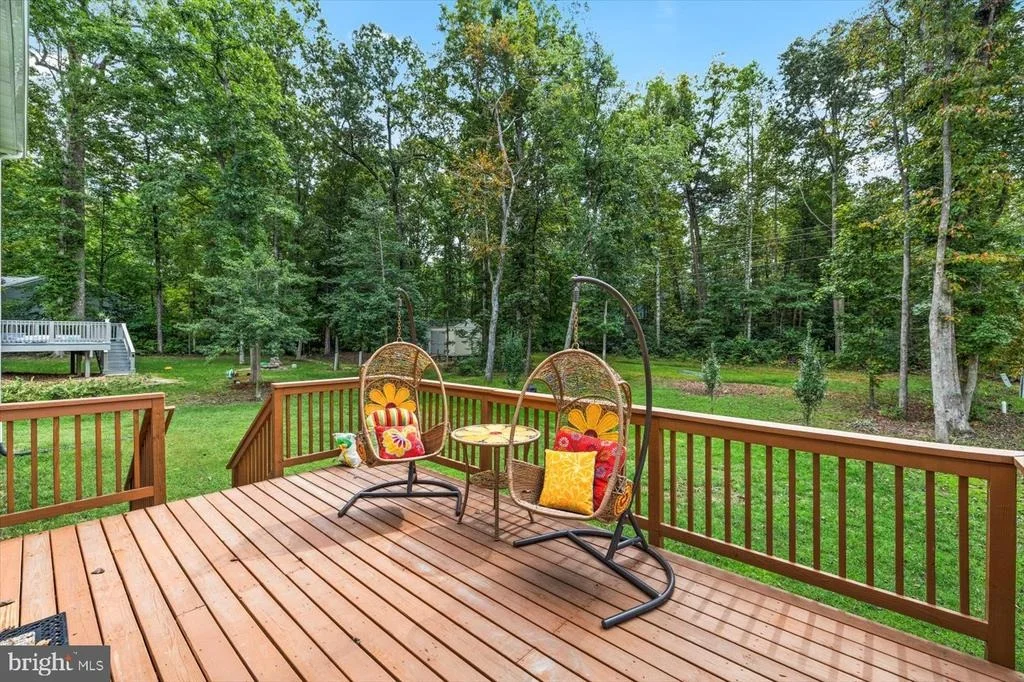 Photo of 537 MONTICELLO CIRCLE