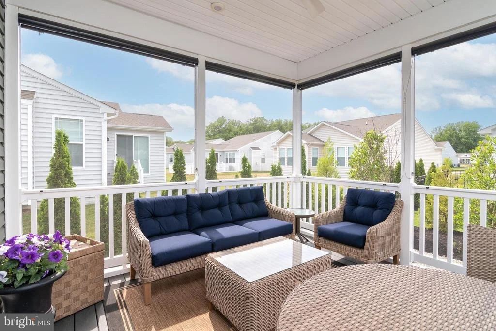 Photo of 25087 TREEVIEW LANE