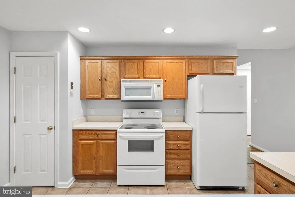 Photo of 18284 SHINGLE POINT ROAD