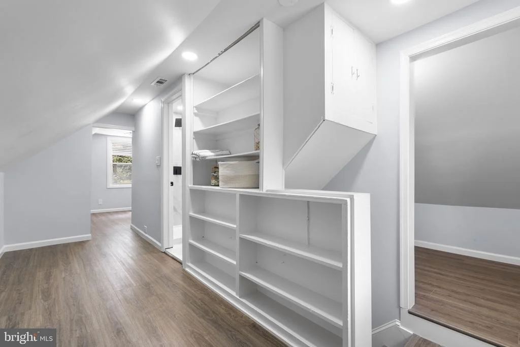 Photo of 4010 FOREST GROVE
