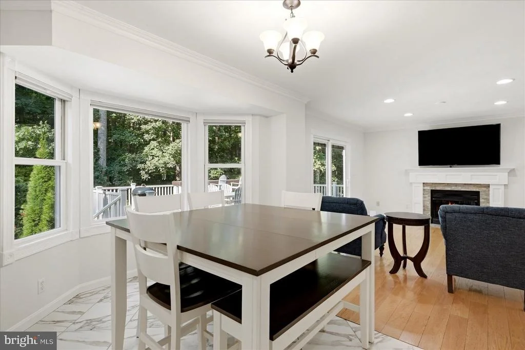 Photo of 9516 PRIMROSE LANE