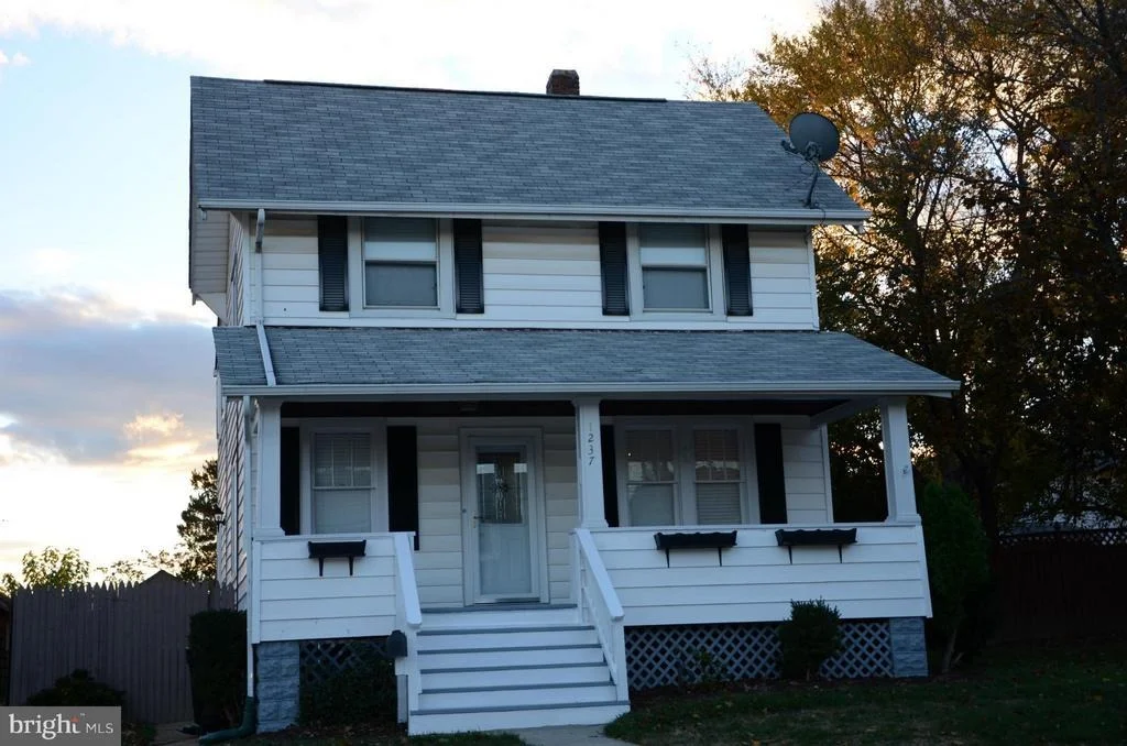 Photo of 1237 MAPLE AVENUE