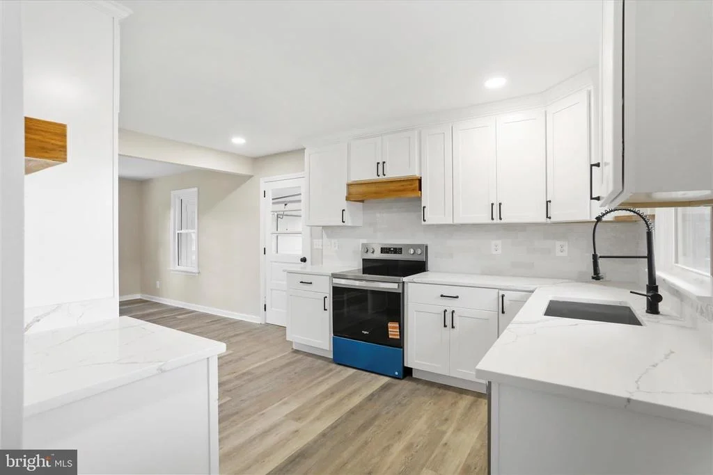 Photo of 27 HARVARD ROAD